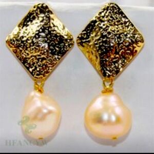 🌹PEARL EARRINGS 🌹